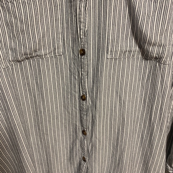 HOLLISTER WOVEN SHIRT - Picture 3 of 6